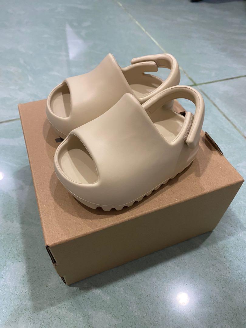 Yeezy slide hotsell bone infants