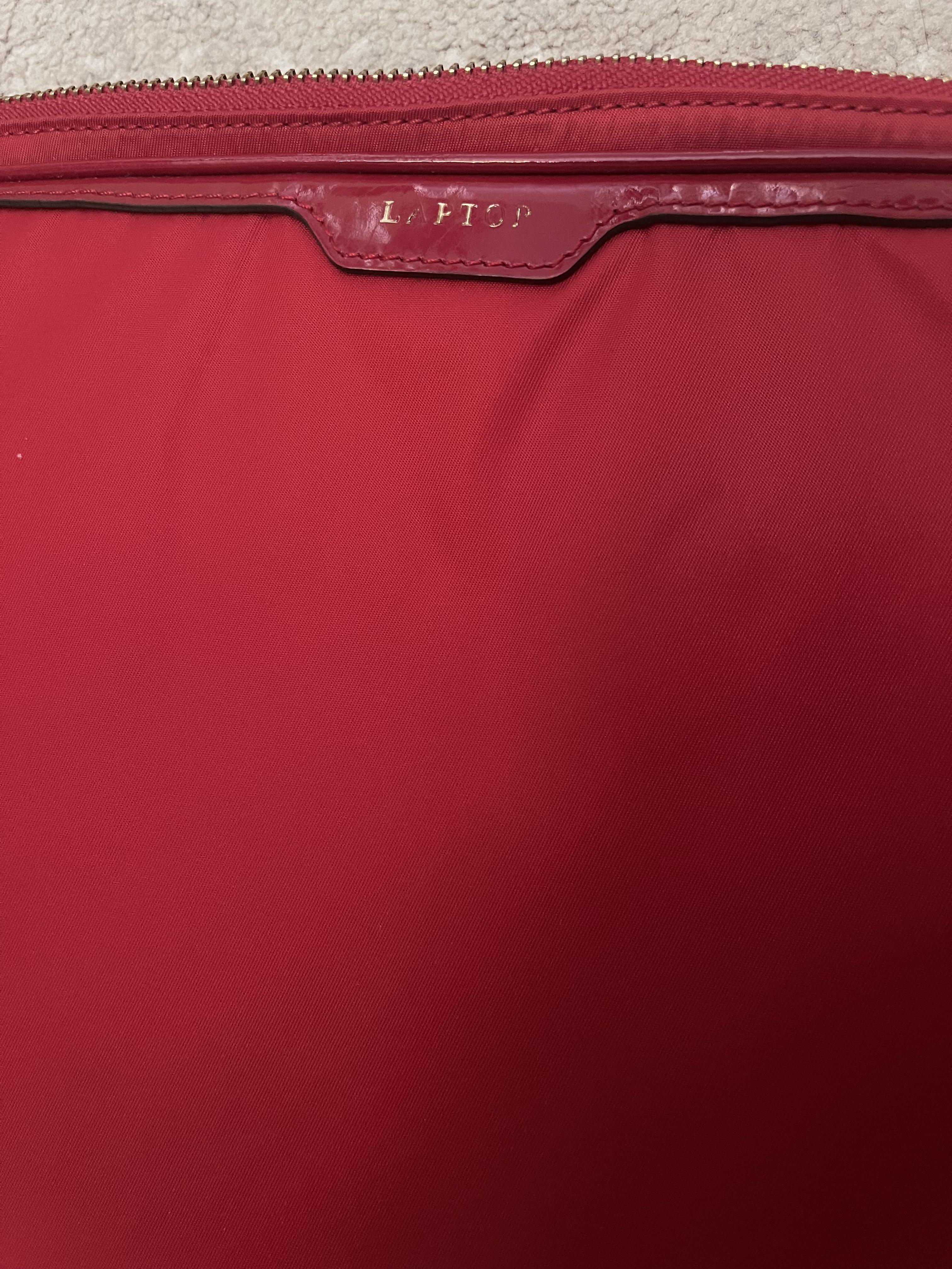 Anya Hindmarch Sleeve Laptop Bag, Women's Fashion, Jewelry & Organisers