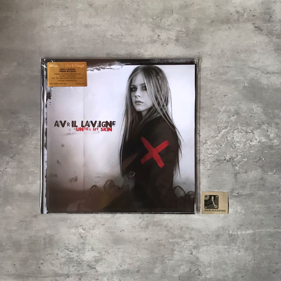 Avril Lavigne Under My Skin, Hobbies & Toys, Music & Media, CDs & DVDs on Carousell Avril Lavigne Under My Skin, Hobbies & Toys, Music & Media, CDs & DVDs on Carousell