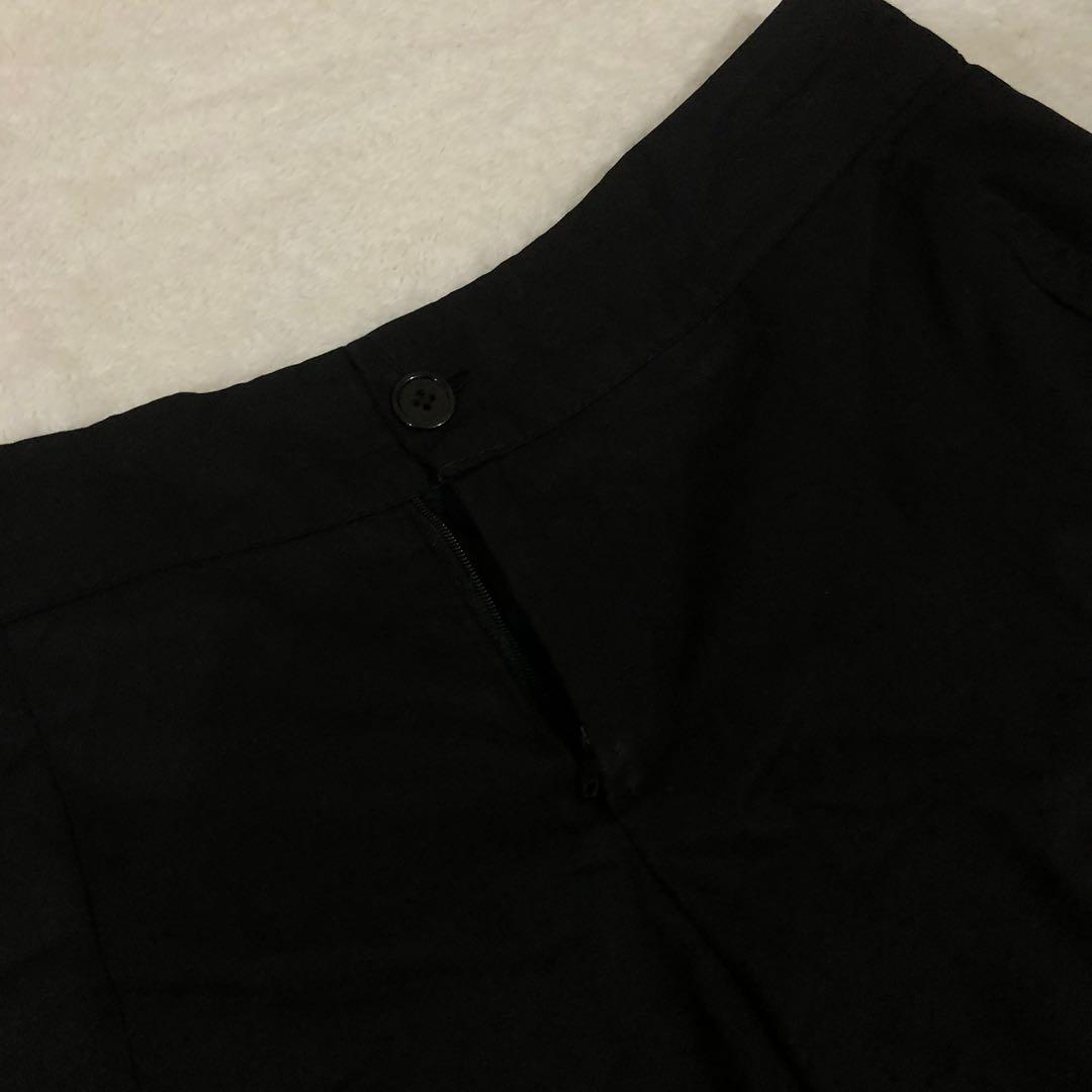 Black shorts (31-32) (Category: Shorts) located in Marikina City. Submitted by mpaurf (Listing ID 1126571012, Image 2). Description: Decluttering sale! Selling my personal preloved clothes! 🌸 - fits frames (31-32 waistline) - well used - love the fabric of this - payment via BDO/GCash - shipping via Lalamove, Grab or J&T - meet-up in Marikina (with handling fee).