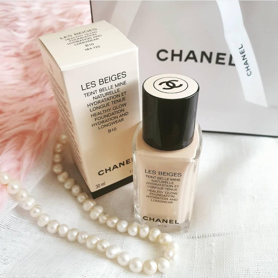Chanel Les Beiges Healthy Glow Hydration & Longwear Foundation, Beauty &  Personal Care, Face, Makeup on Carousell