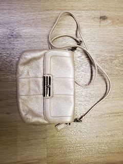 （分類：）位於 。 由 yedaman 提交（商品編號 1126677522，圖片 1）。簡介： 。
