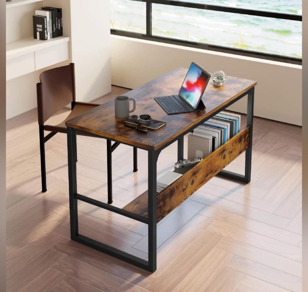 Computer table / study table (Category: Tables & Sets) located in Singapore. Submitted by luckykdv (Listing ID 1126633700, Image 2). Description: *** HOME CLEARANCE *** Please checkout my profile for more products, as we're clearing our home. Purchased a brand new table and used for 3 months with light use. .