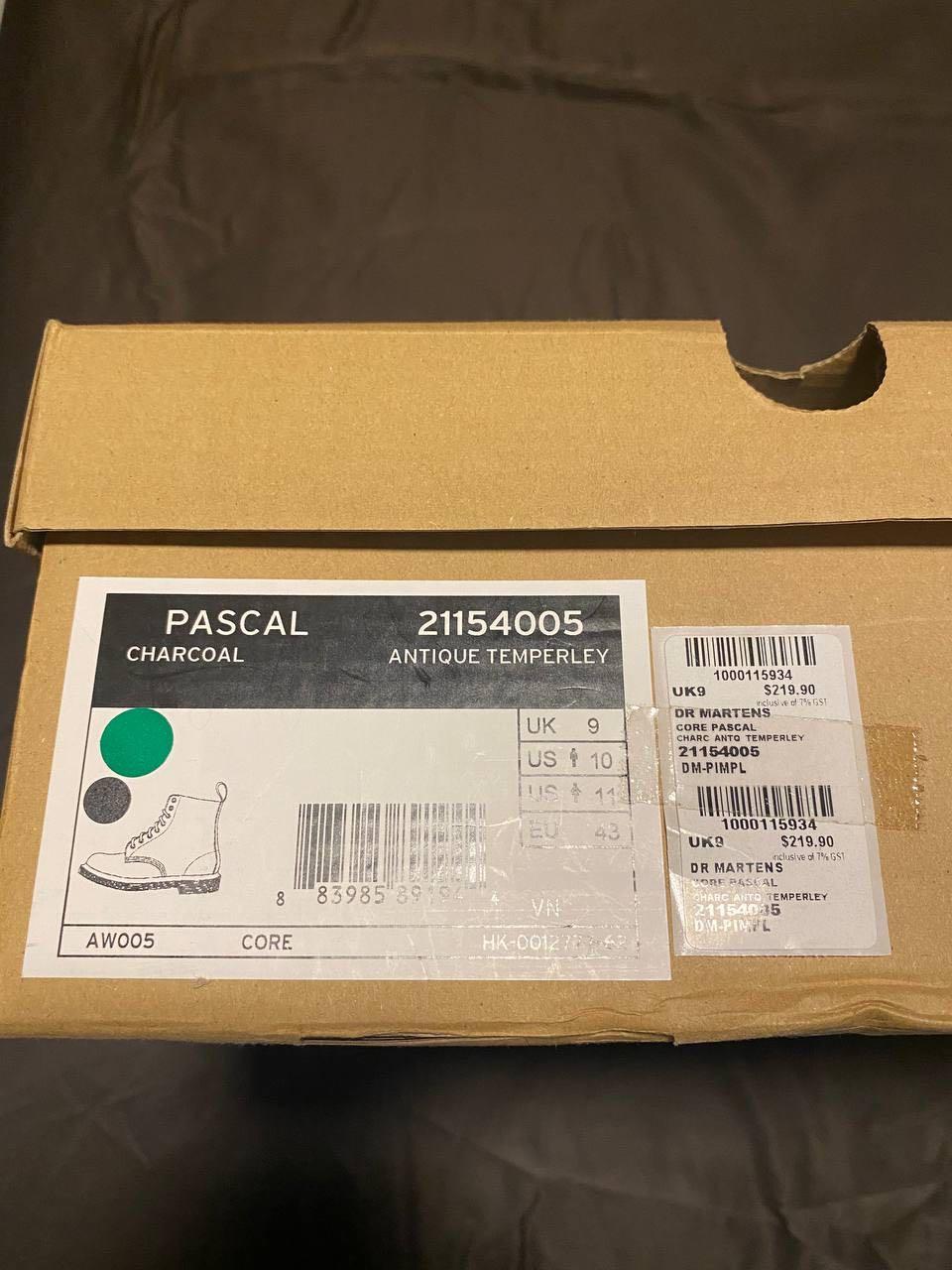 Dr Martens Pascal Men s Fashion Footwear Boots on Carousell