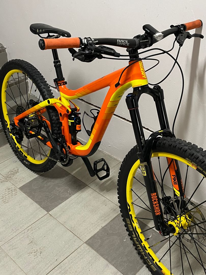 Giant Reign 1 2015