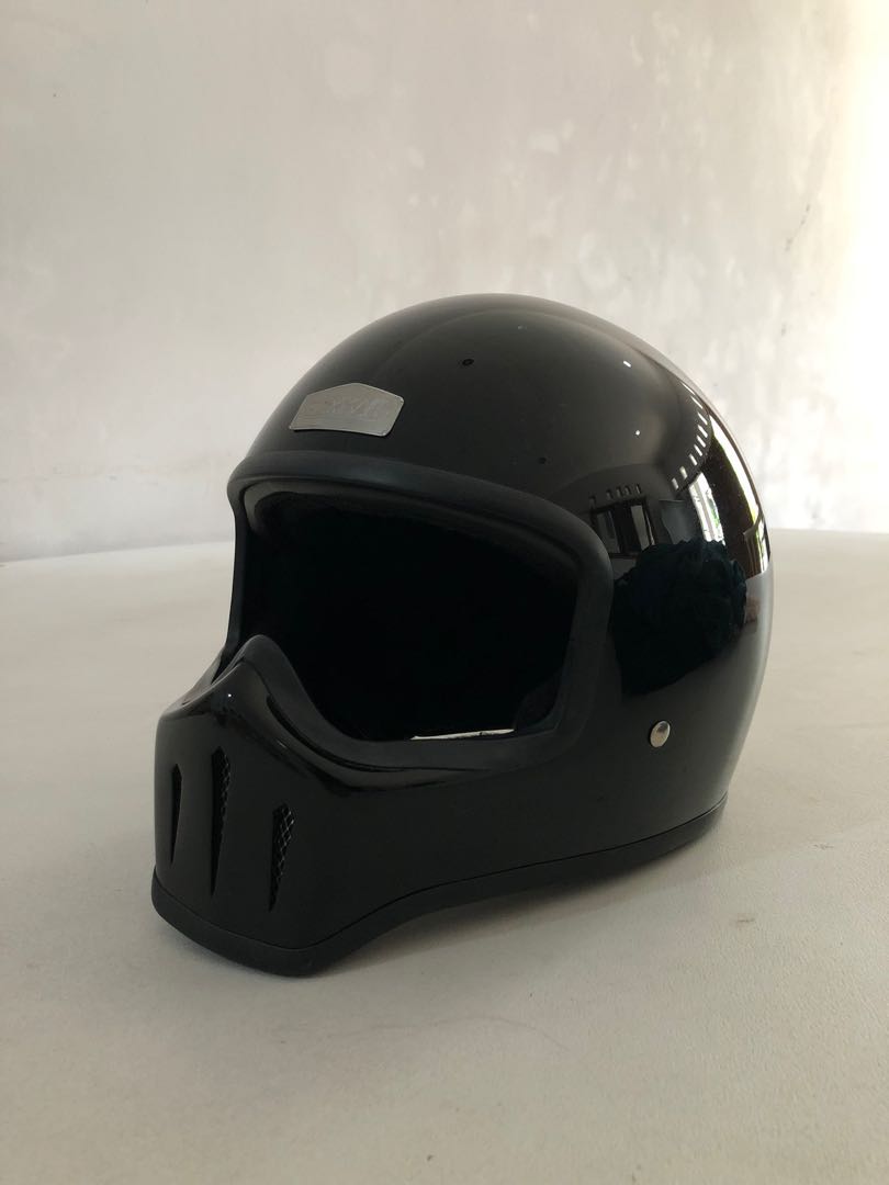 Helm Elders Company Lil Skull, Motor di 
