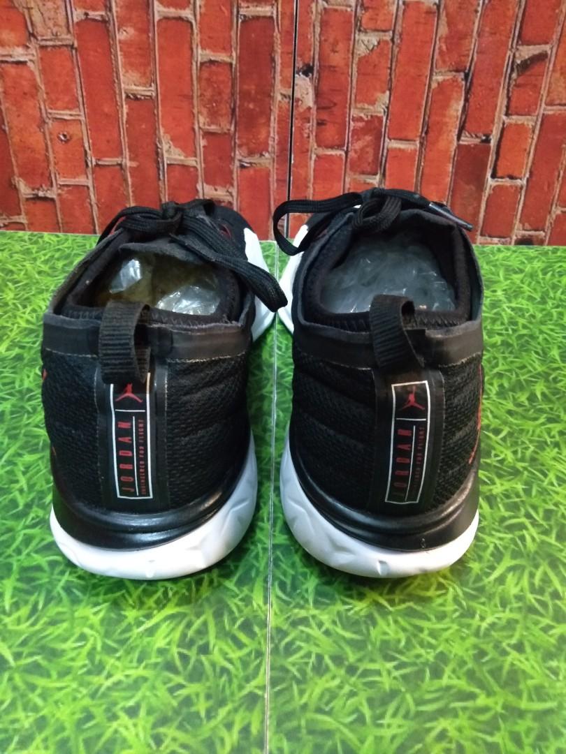 Jordan Trainer prime black white, Fesyen Pria, Sepatu , Sneakers di  Carousell