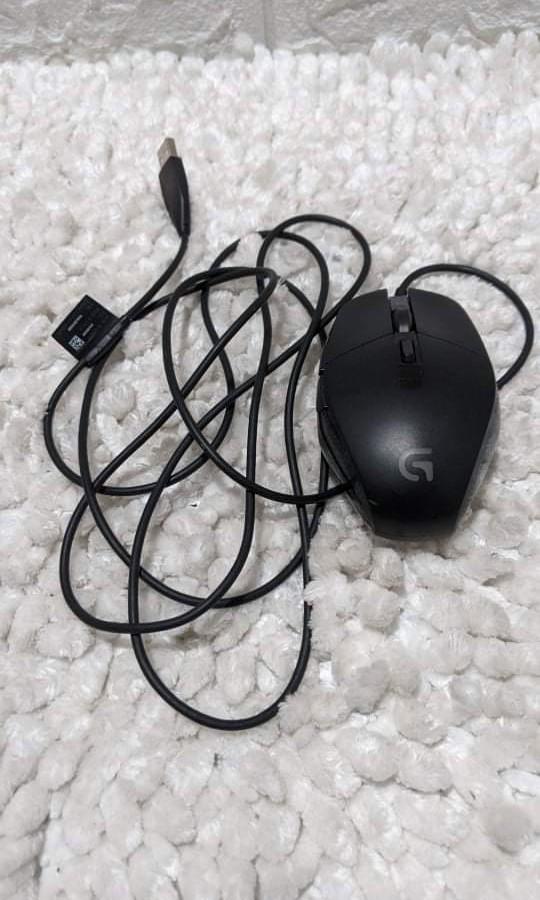Logitech G302 Gaming Mouse Computers Tech Parts Accessories Mouse Mousepads On Carousell