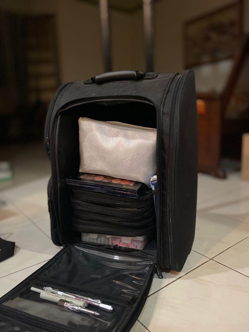 Makeup Artist Trolley Luggage Bag (Category: Makeup) located in Quezon City. Submitted by idassc (Listing ID 1126635823, Image 1). Description: used, in great condition will be cleaned and sanitized makeup tools and bags can be bought separately as package.