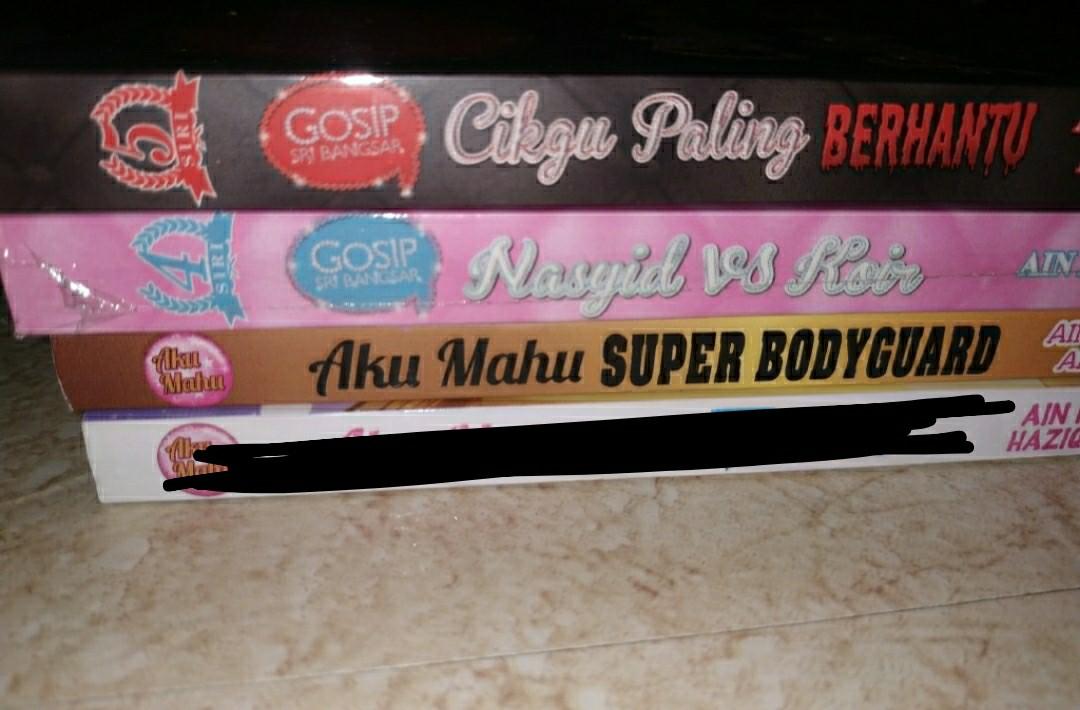 Malay Novel: Ain Maisarah Novel (Category: Storybooks) located in Shah Alam. Submitted by saudiaaaa (Listing ID 1126662530, Image 3). Description: Aku Mahu Super Bodyguard Gosip Sri Bangsar: Nasyid VS Koir Gosip Sri Bangsar: Cikgu Paling Berhantu.