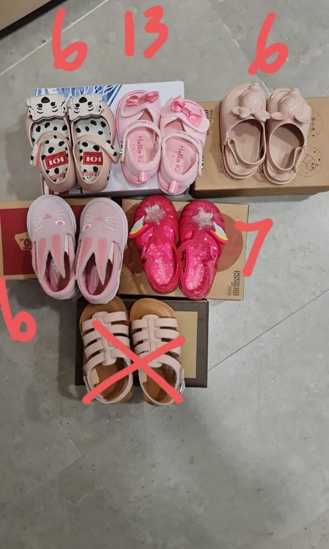 Hello kitty melissa shoes top