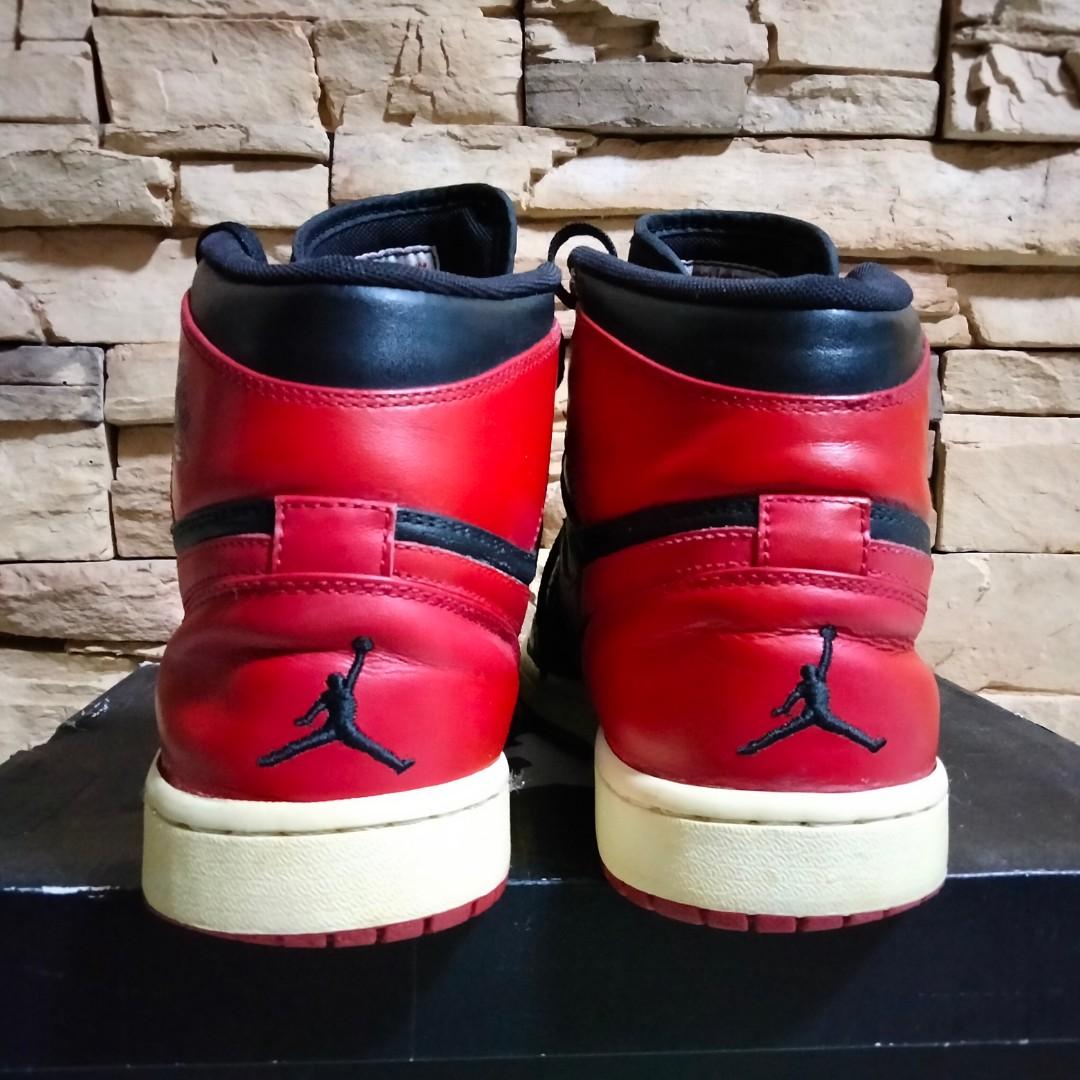 Nike Air Jordan 1 Retro High 2009 Dmp Chicago Bulls Banned Bred, Men'S  Fashion, Footwear, Sneakers On Carousell