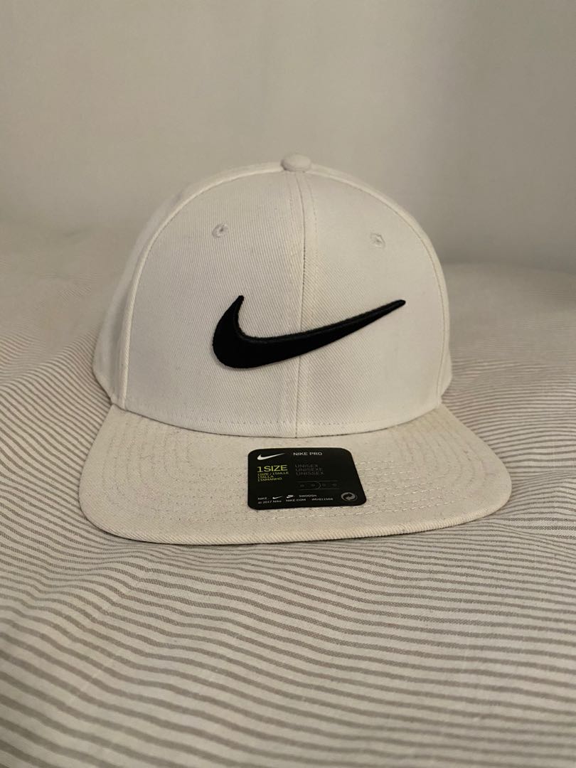 Nike white cap, Men's Fashion, Watches & Accessories, Caps & Hats on Carousell