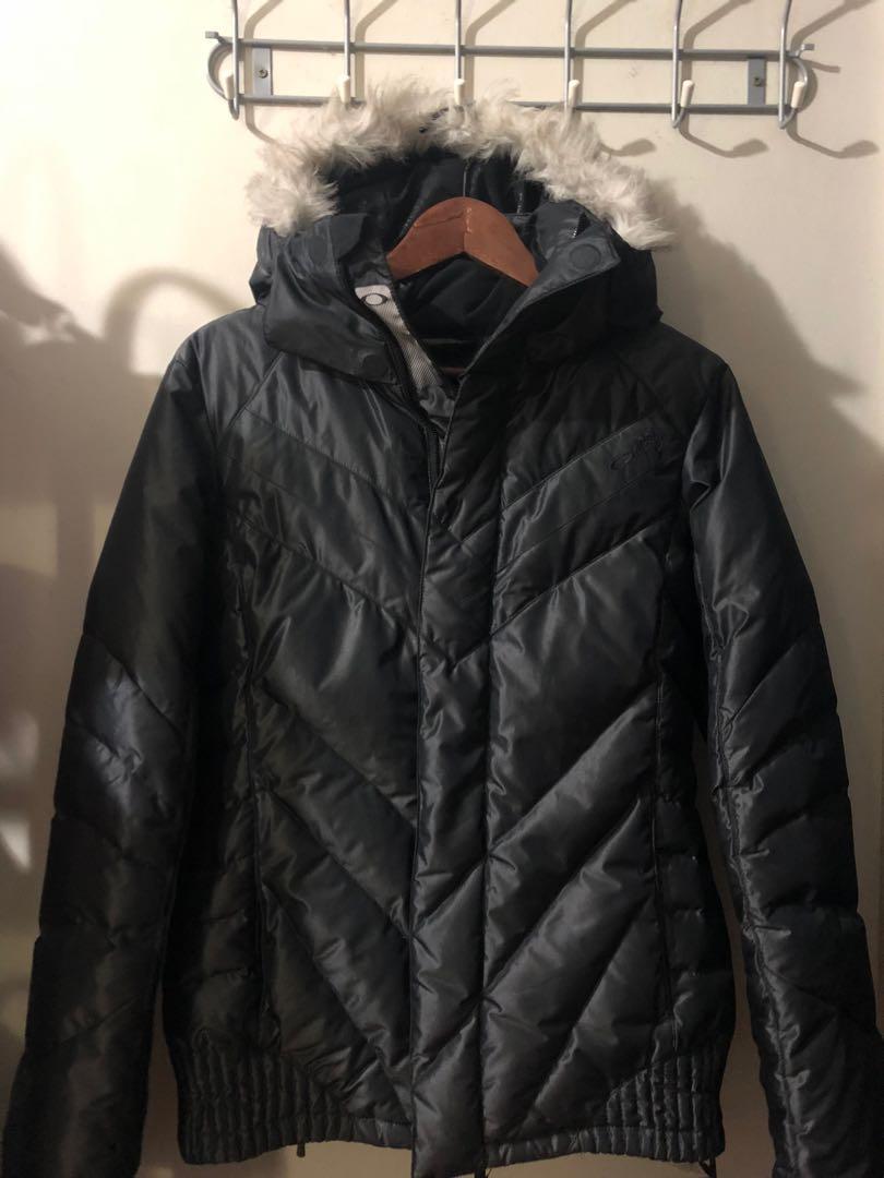 Oakley down insulated water wind resistant ski jacket