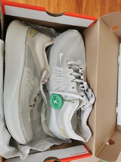 Zoom fly top sp singapore
