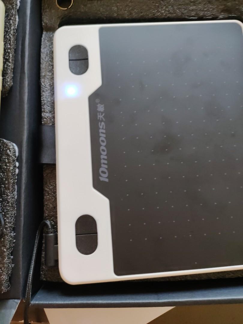 Ten moons T503 graphic tablet (Category: Other Gadgets) located in Caloocan City. Submitted by cleanup_clutter (Listing ID 1126533893, Image 3). Description: Never used. Open box for photo purposes.