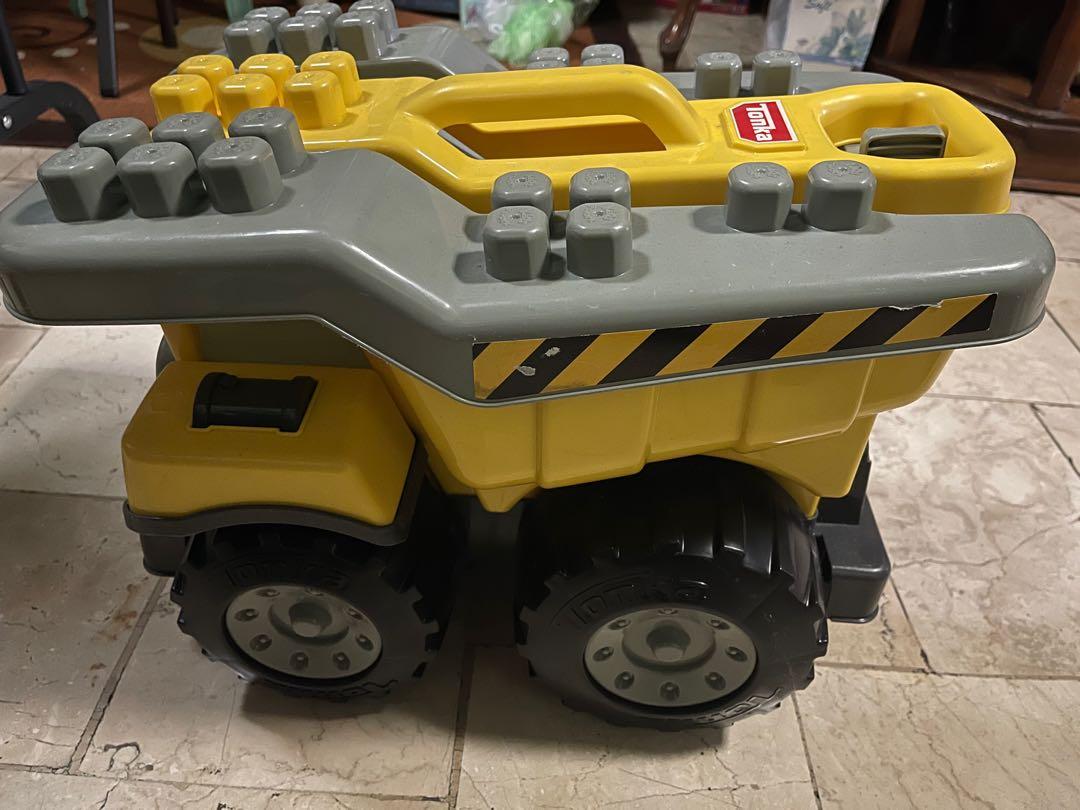 Tonka mighty builders tow n go tuff truck shop