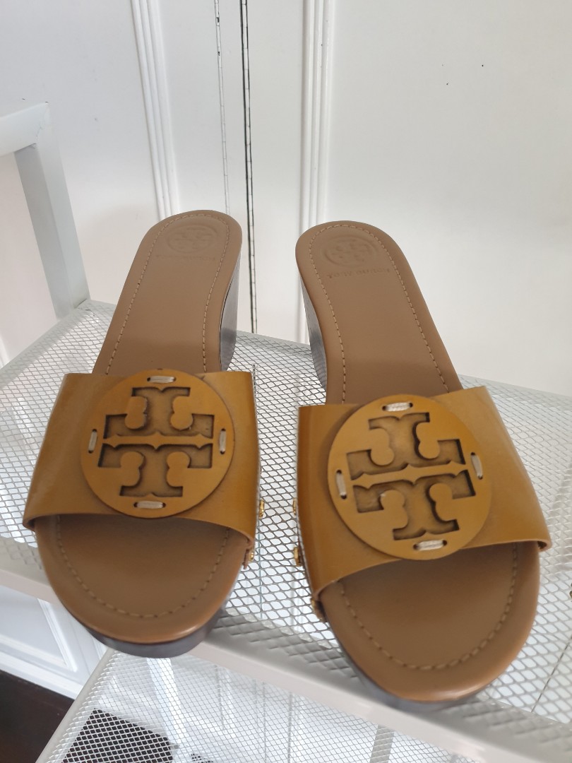 TORY BURCH PATTI WEDGE SANDALS, Women's Fashion, Footwear, Flats & Sandals  on Carousell