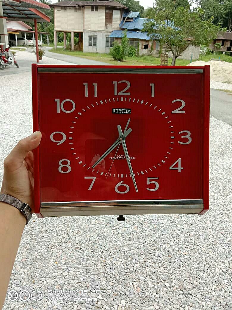 Vintage Rhythm Clock, Hobbies & Toys, Collectibles & Memorabilia, Vintage Collectibles on Carousell