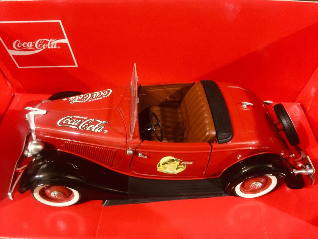 1934 Ford Roadster Diecast Car, Hobbies & Toys, Memorabilia