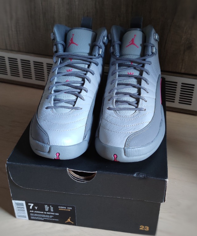pink & grey 12s