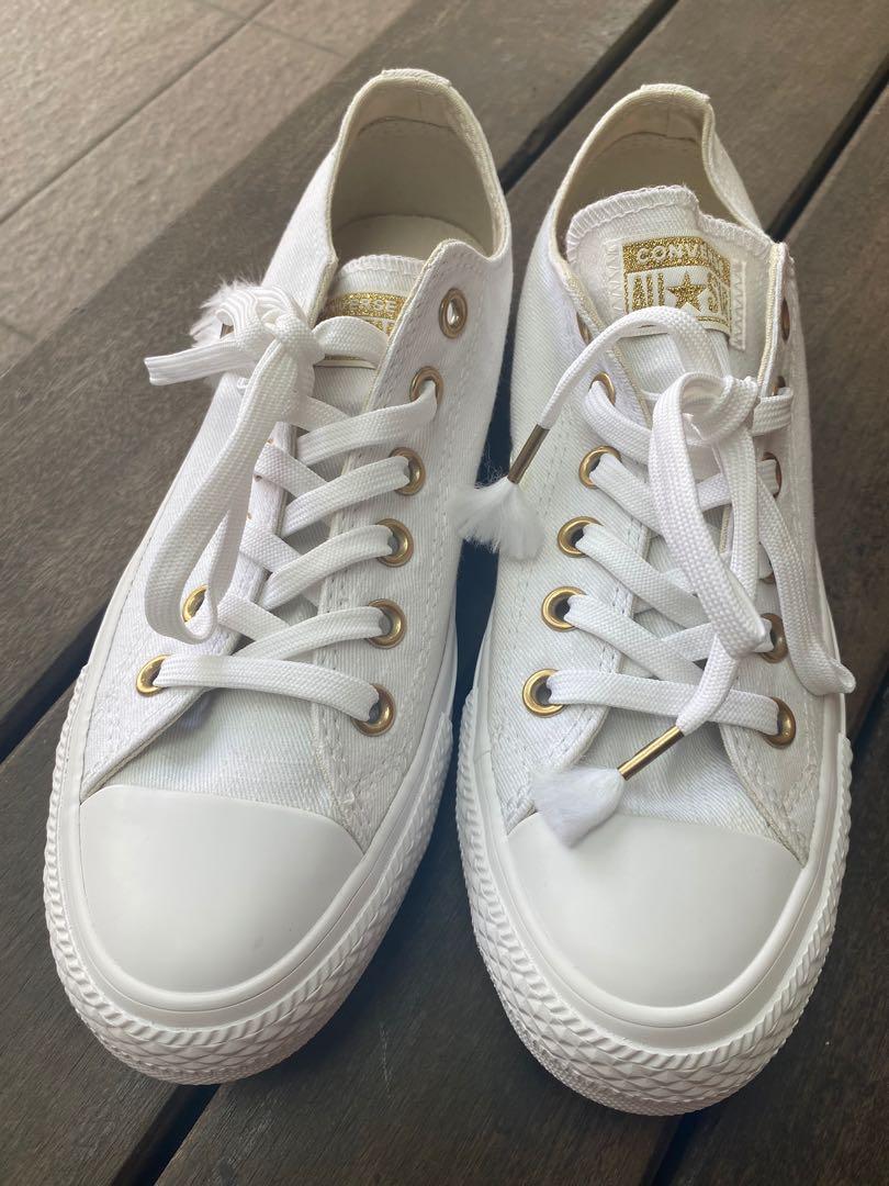 authentic brand new white converse chuck taylor, Women's Fashion, Footwear,  Sneakers on Carousell