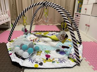 (Category: ) located in . Submitted by emboem (Listing ID 1123207931, Image 1). Description: .