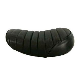 Banana seat