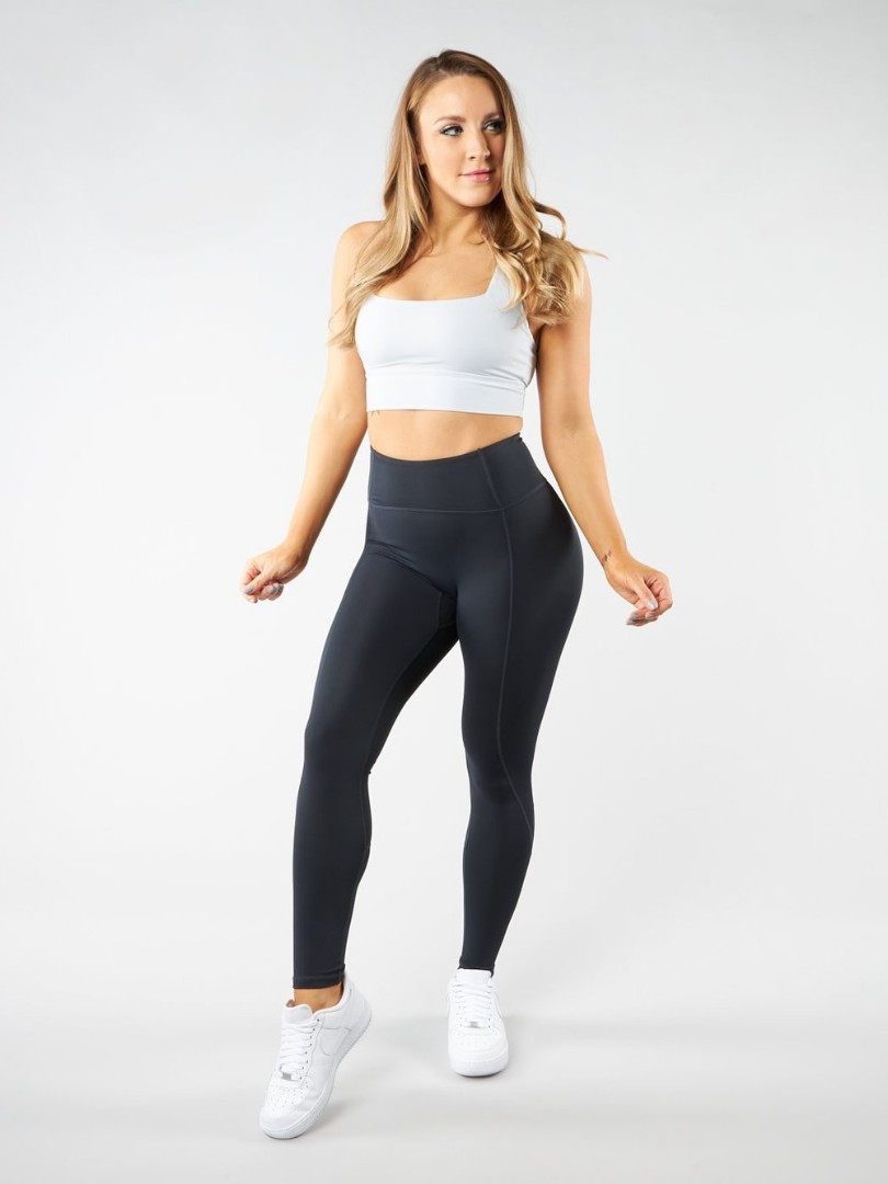 buffbunny outlaw legging xs, Women's Fashion, Activewear on Carousell