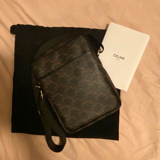 （分類：）位於 。 由 resellppp 提交（商品編號 1123296423，圖片 1）。簡介： 。