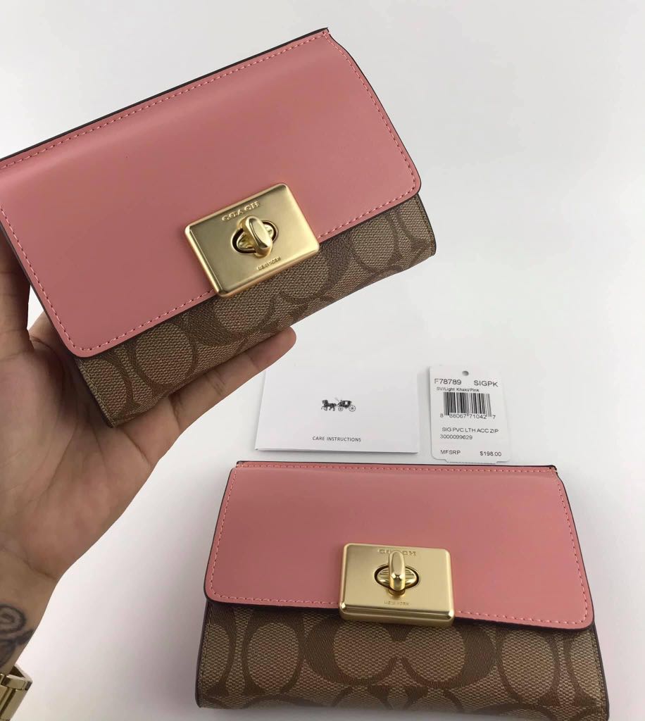 Coach cassidy turnlock medium wallet deals