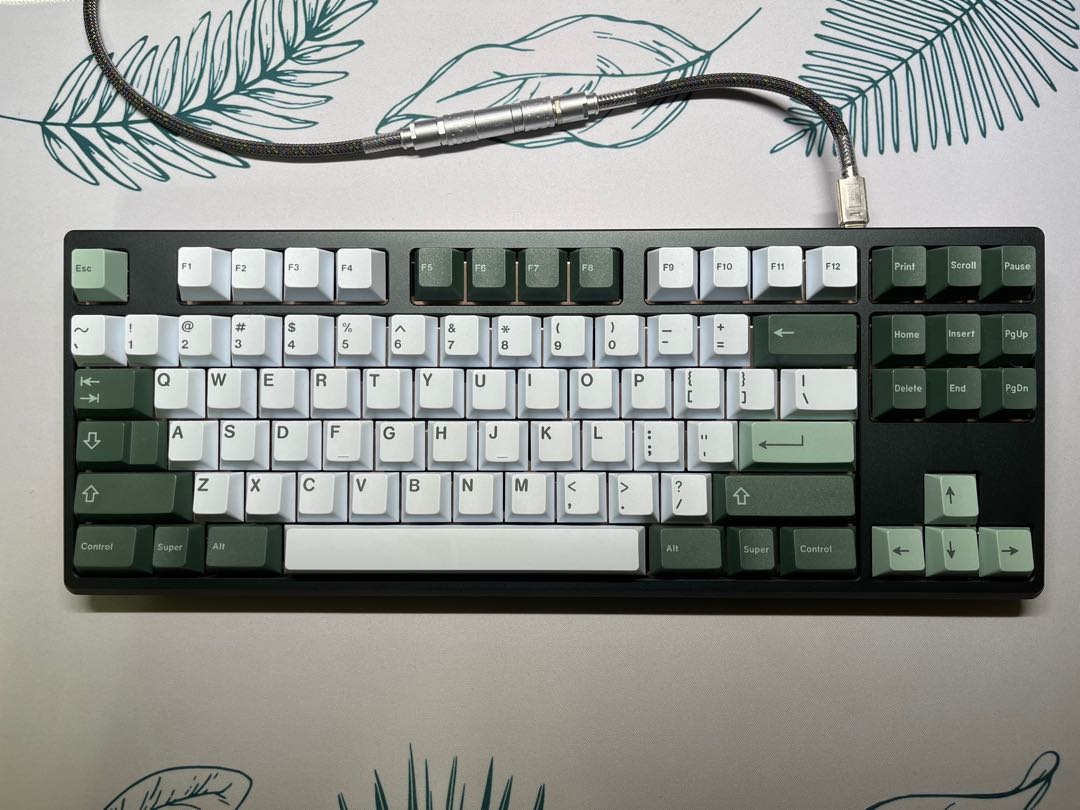 Dark Green A Stock Frog tkl with extras, Computers & Tech, Parts & Accessories, Computer