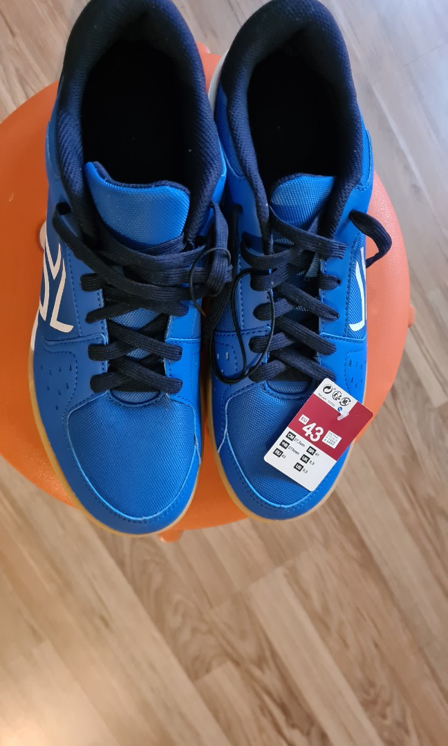 Decathlon indoor shoes discount
