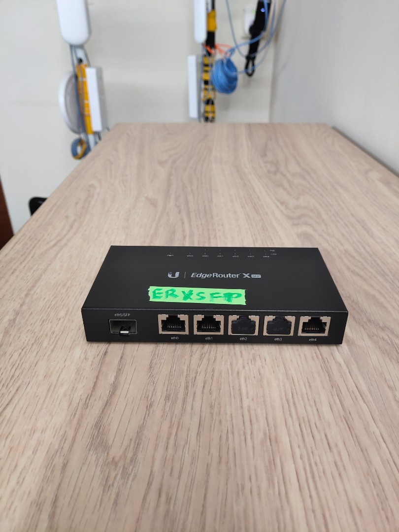 1 ERXSFP Ubiquiti Edge Router X SFP POE UBNT 5 Port Gigabit