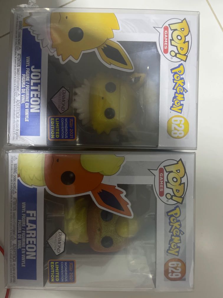 Funko Pop Pokémon Jolteon \u0026 Flareon 