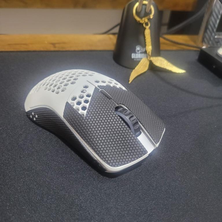 Glorious Model O Wireless White Electronics Computer Parts Accessories On Carousell