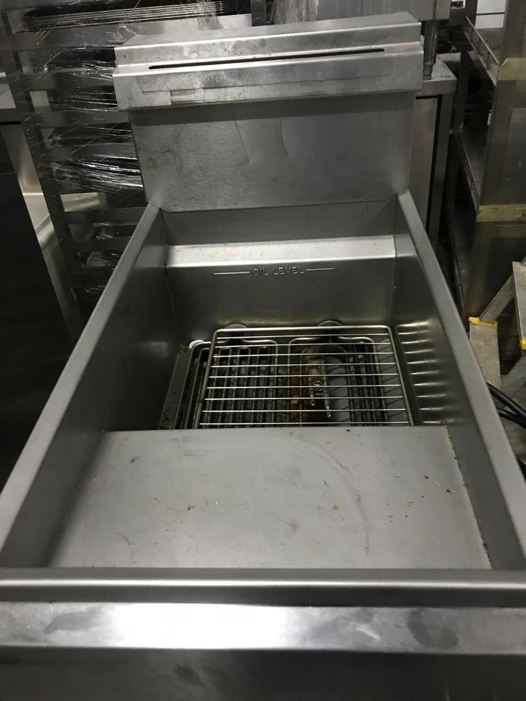 Imperial Deep Fryer, TV & Home Appliances, Kitchen Appliances, Other Kitchen Appliances on Carousell