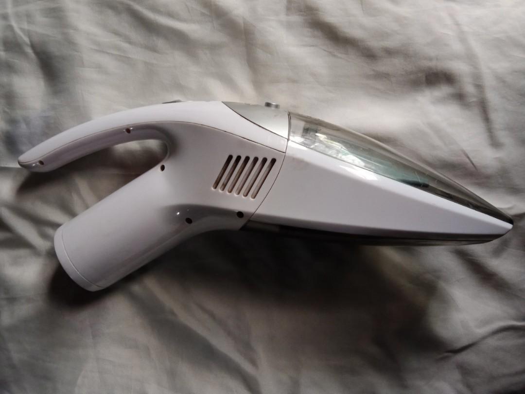 Kenwood Wet & Dry Vacuum 14.4V Cleaner HV190, Car Parts & Accessories