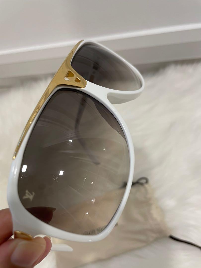 Louis Vuitton 2010 Evidence Sunglasses - White Sunglasses, Accessories -  LOU771440