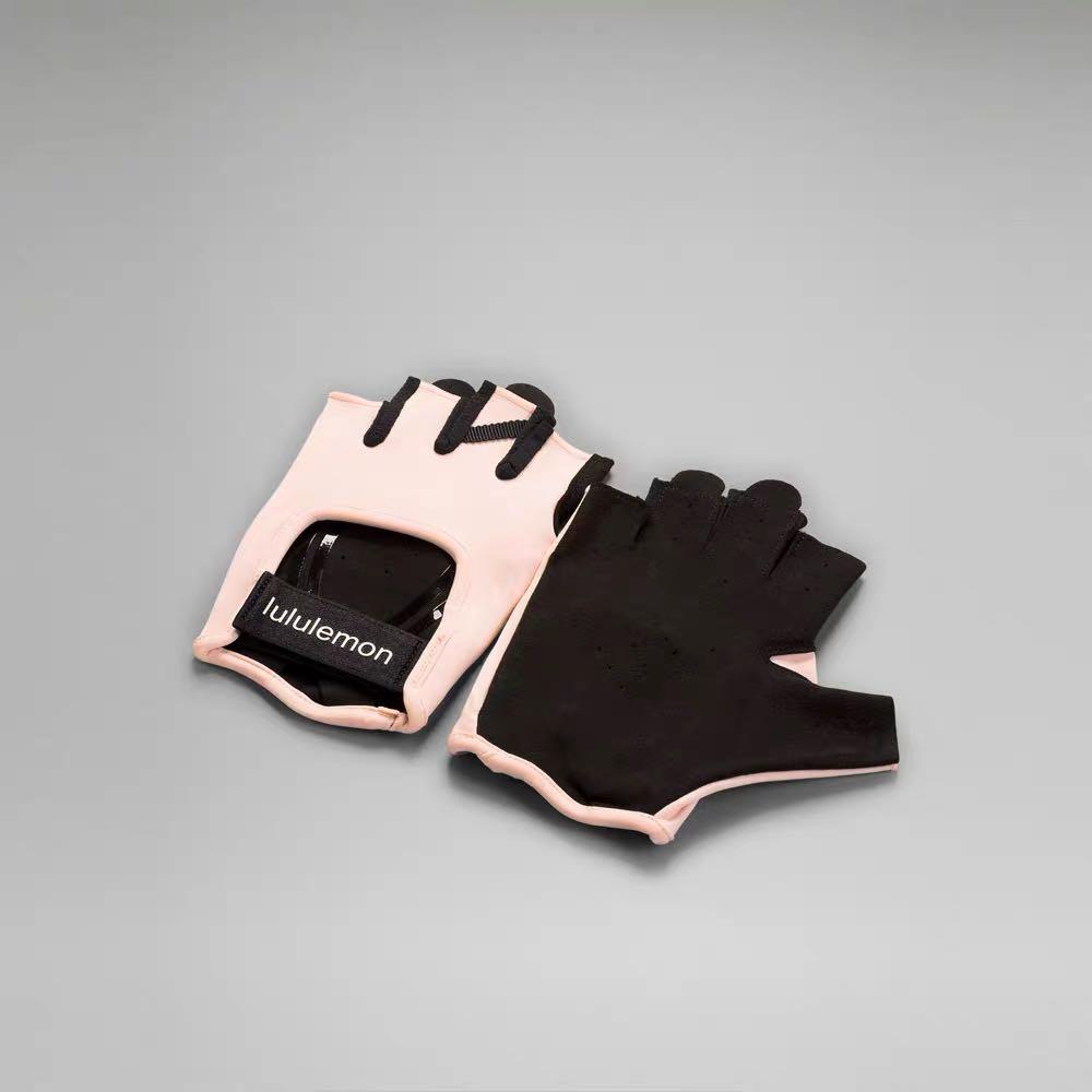 Lululemon Uplift Training Gloves Carousell