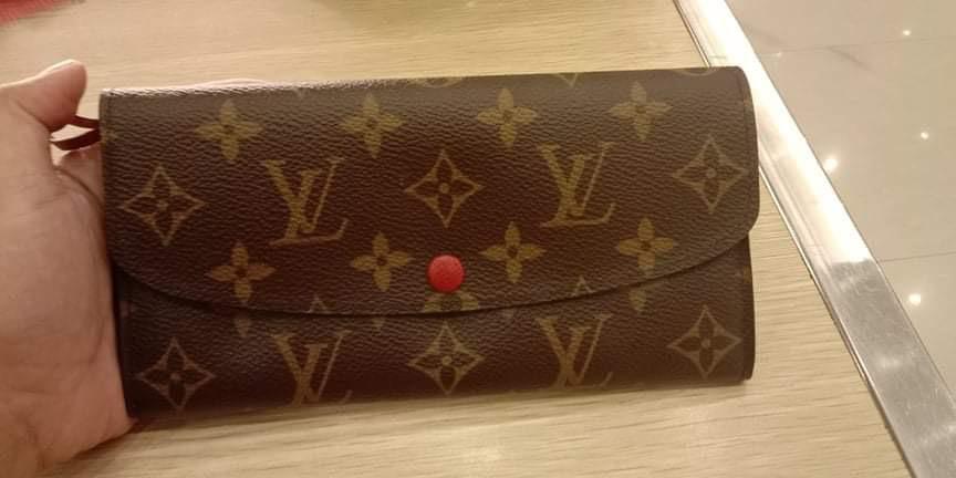 Authentic Louis Vuitton Flat and Drawstring Dustbag, Luxury, Bags & Wallets  on Carousell