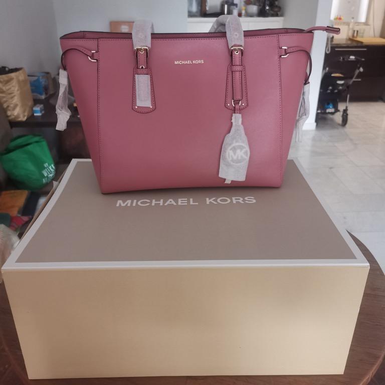 Michael Kors Fuchsia Pink Handbag, Women's Fashion, Bags & Wallets, Tote  Bags on Carousell