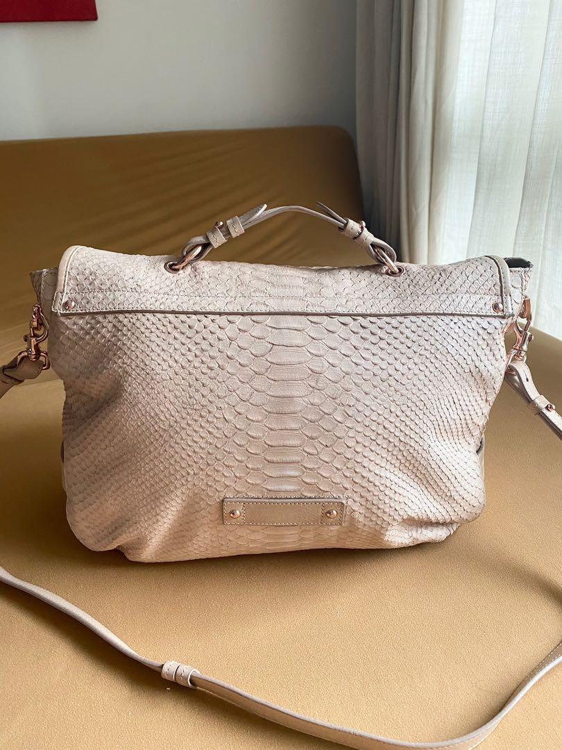 Mulberry Snakeskin Bag (Category: Luxury Bags & Wallets) located in Makati City. Submitted by belabonita (Listing ID 1123261030, Image 2). Description: .