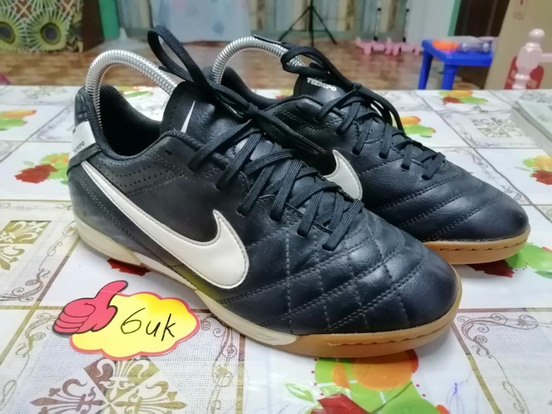 Kasut futsal nike tiempo x top