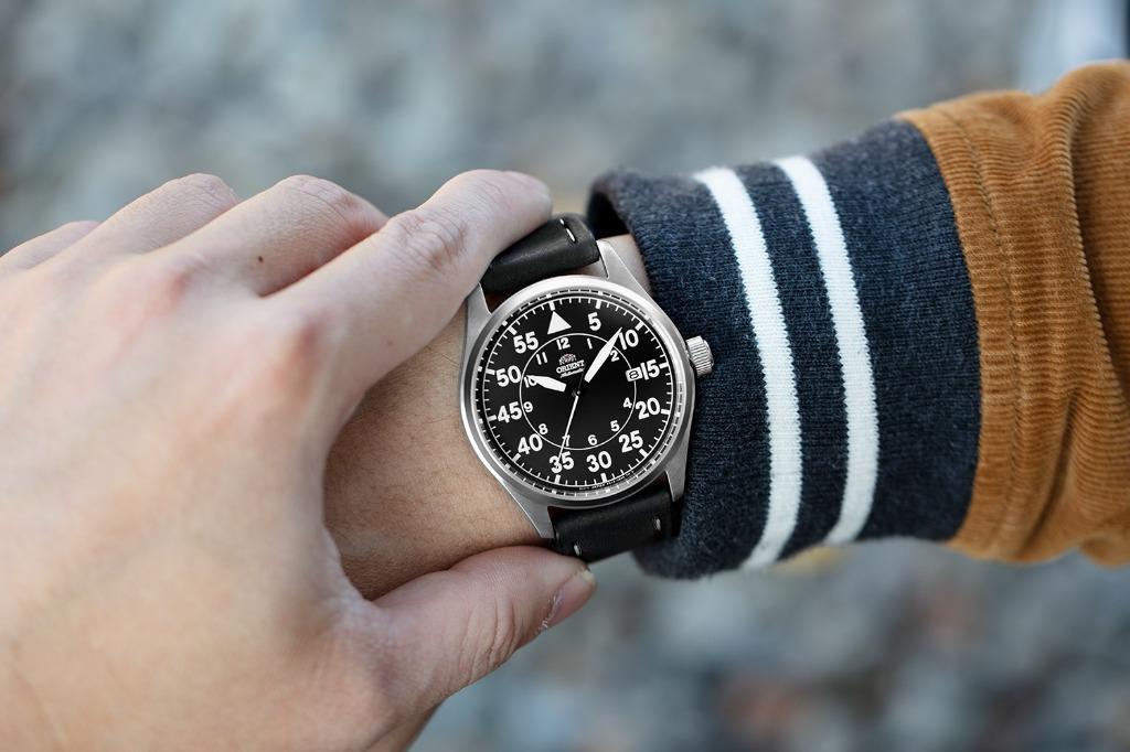 Orient Flight RA-AC0H03B10B Black Automatic Self-Winding Leather Analog ...