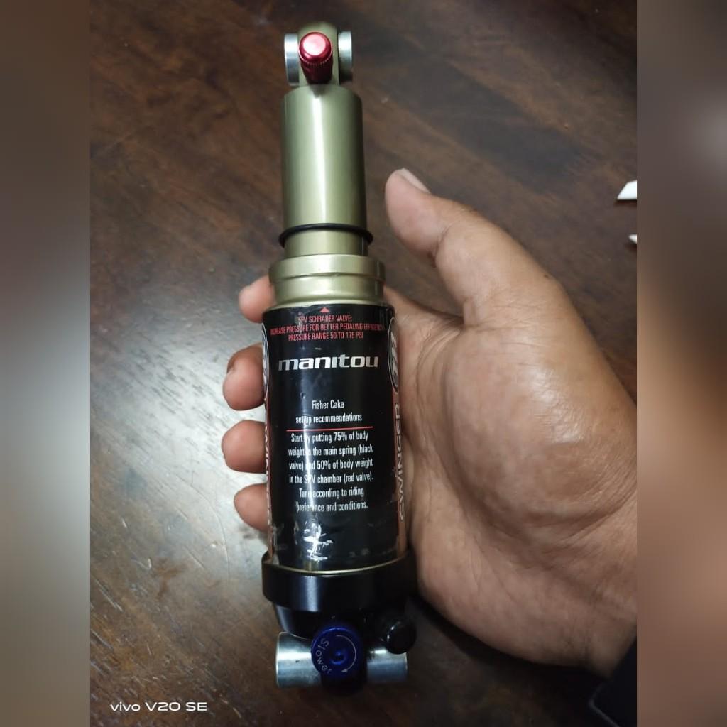 rear shock manitou swinger spv 3 way air shock, Sports Equipment, Bicycles and Parts, Bicycles on Carousell