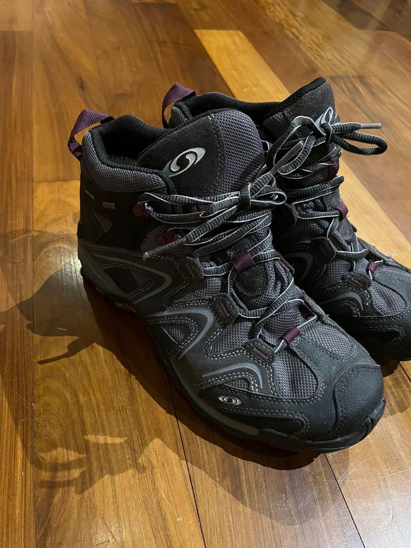 salomon ladies walking boots