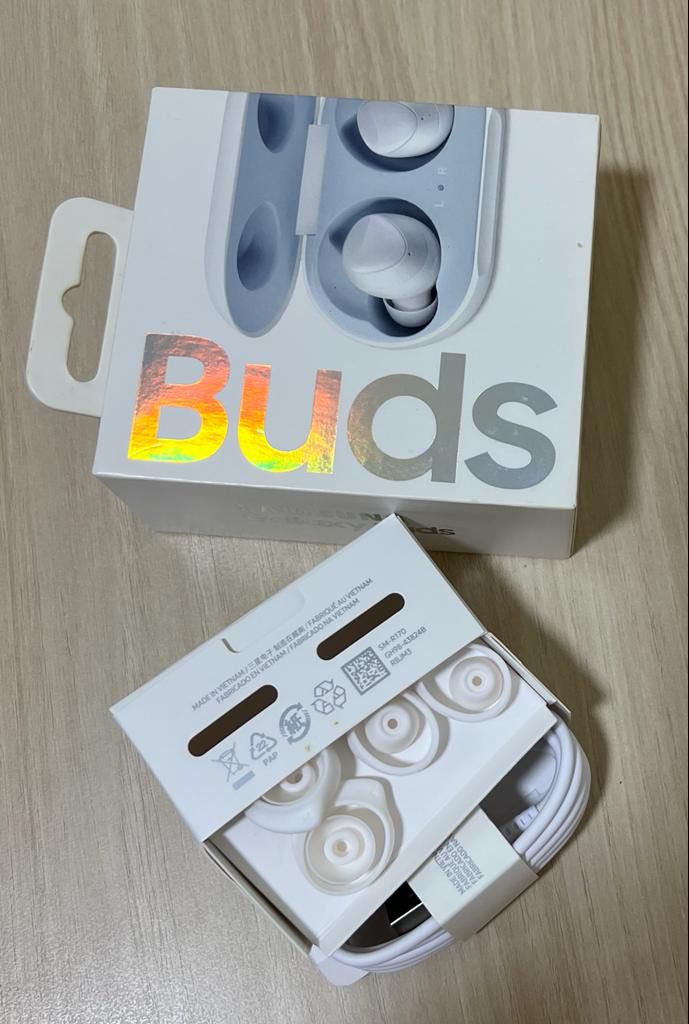 Samsung earbuds powered by akg top