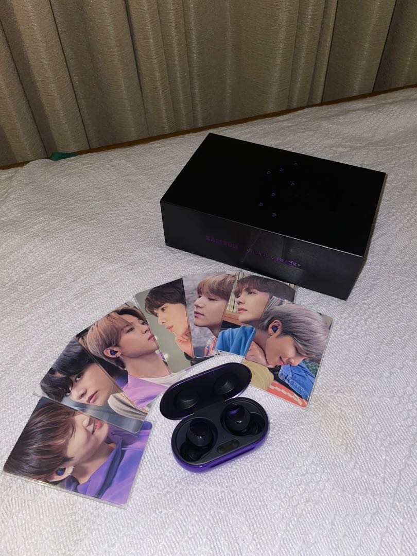 Samsung Galaxy Earbuds BTS edition + BTS Photocards, Audio, Earphones