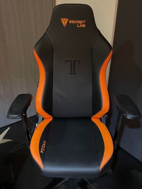 Secretlab Titan Amber